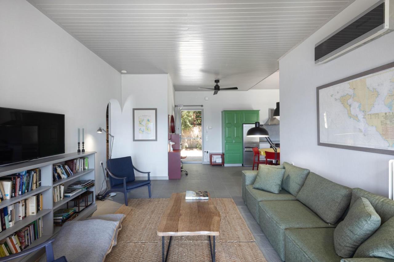 Paleokastritsa Red Gate Flat Apartment Bagian luar foto